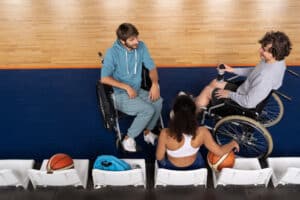 jugadores baloncesto silla de ruedas